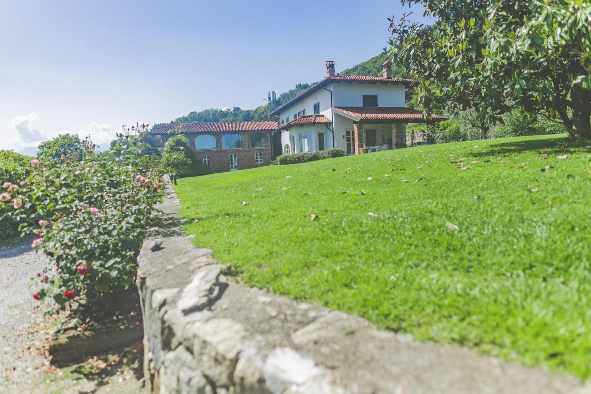 Myvilla Suites Palazzo Canavese Ngoại thất bức ảnh